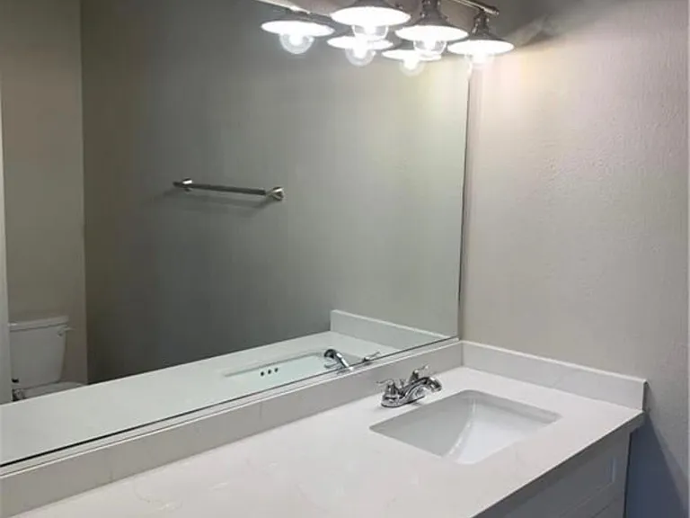 1501 Living Desert Dr #D — Photo 8