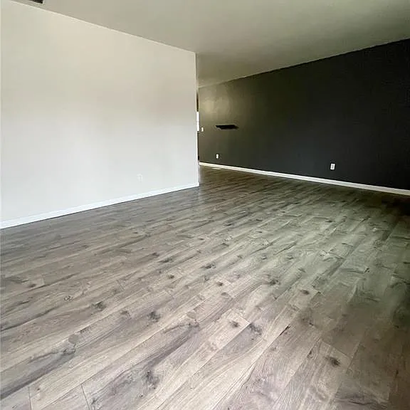712 Juniper Dr — Photo 5