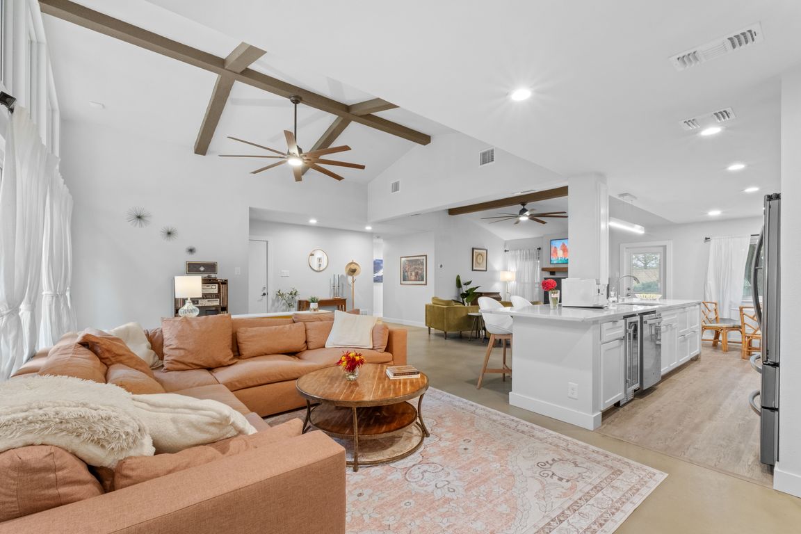 next background image