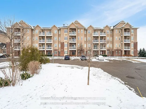 1360 Costigan Rd #111, Milton, ON L9T 8X6