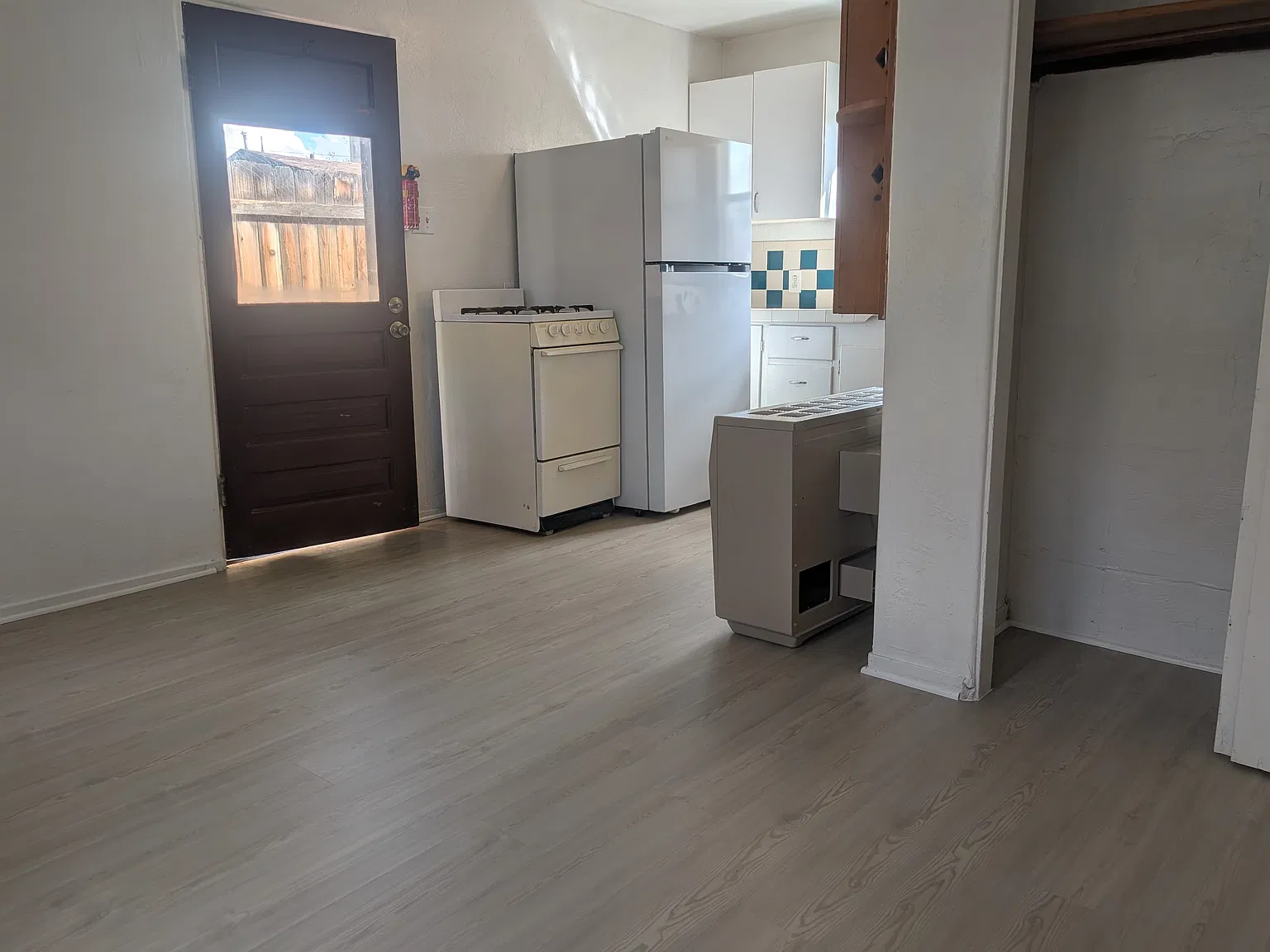 306 Mescalero Rd NW — Photo 3