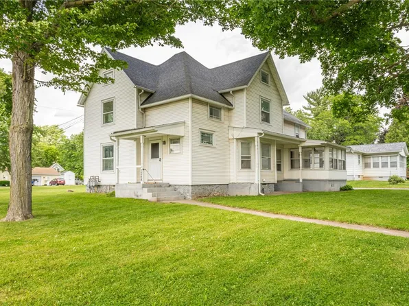 3248 Union St, North Chili, NY 14514