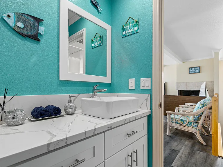 2124 W Cliff Dr — Photo 23