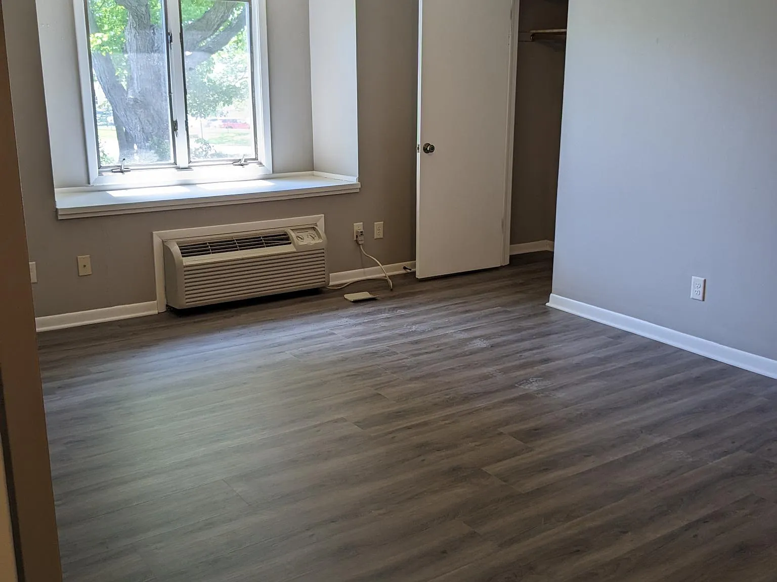 1 bed, $1,200 — Photo 1