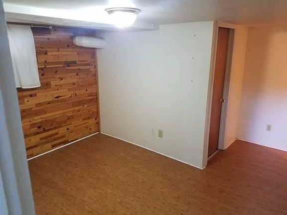 4th image of 520 E Ellsworth Ave
