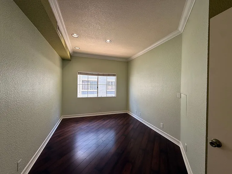 9910 Scripps Vista Way #5 — Photo 11