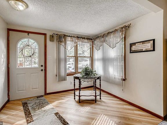 3rd image of 627 6th Ave