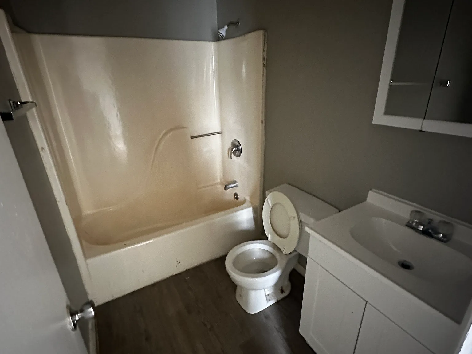 41 Meadowgreen Dr — Photo 3