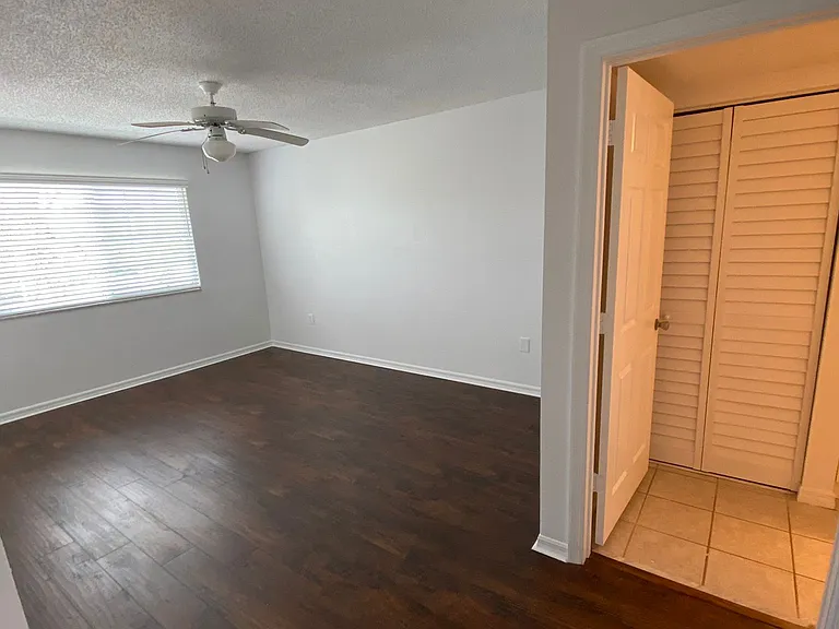 5025 Wiles Rd #303 — Photo 14
