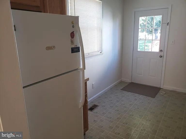 171 W Deen Ave — Photo 7