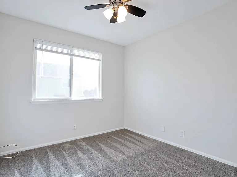 1254 S Zeno Way #E — Photo 21