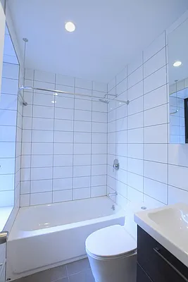 Rented by Bold New York | media 17