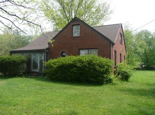 1922 Buechel Bank Rd, Louisville, KY 40218