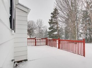 837 Navajo Trl, Macedonia, OH 44056