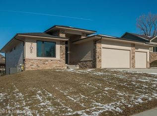 705 NE Bridge Creek Xing, Grimes, IA 50111