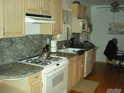 3rd image of 557 Beach 130 St