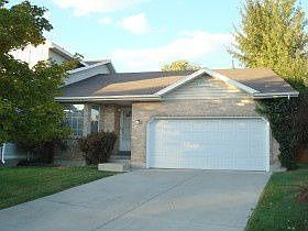 1st image of 105 Hanover Dr