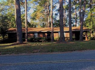 1142 Windsor Dr, Tifton, GA 31794