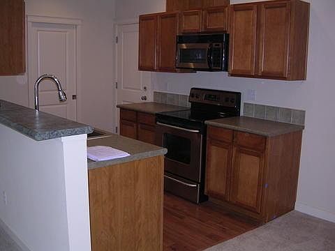 5th image of 2328 NE Marion Ln