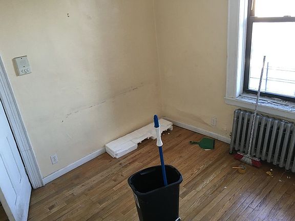 3rd image of 1455 Broadway APT 3C