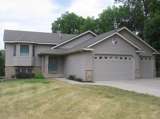 1605 18th Dr SW, Austin, MN 55912