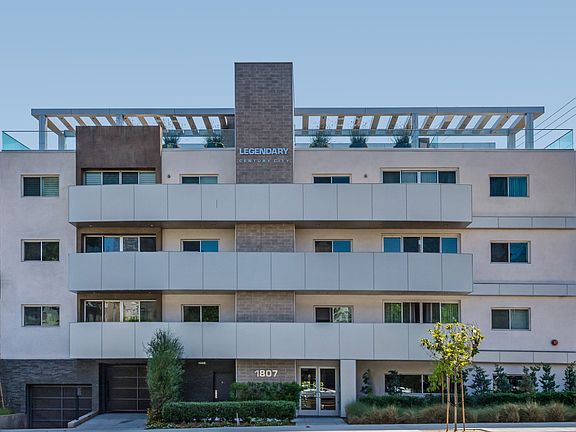 3rd image of 1807 S Beverly Glen Blvd #304