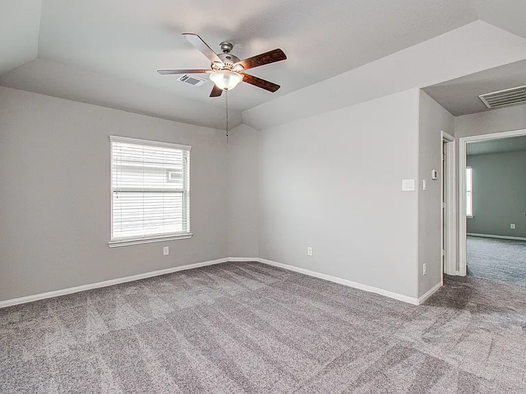24331 Kee Cresta Ct — Photo 36