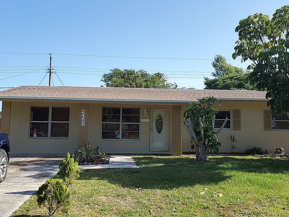 1st image of 2456 Dakota Dr