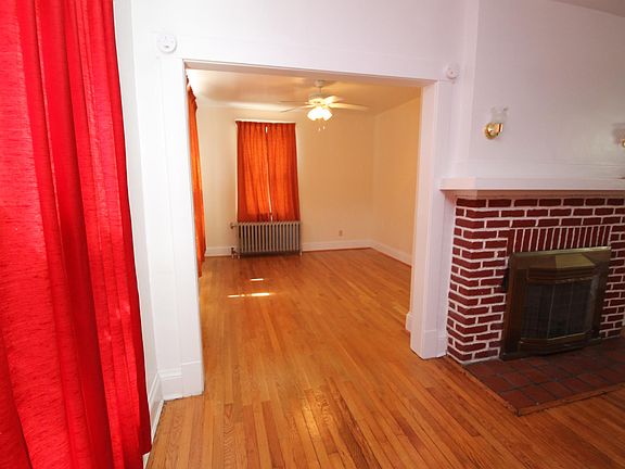 3rd image of 2309 Keller Ave