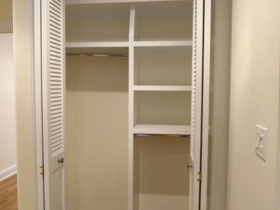 4th image of 501 E 78th St APT 3E