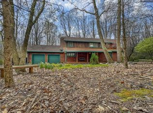 212 Briarwood Dr, Effort, PA 18330