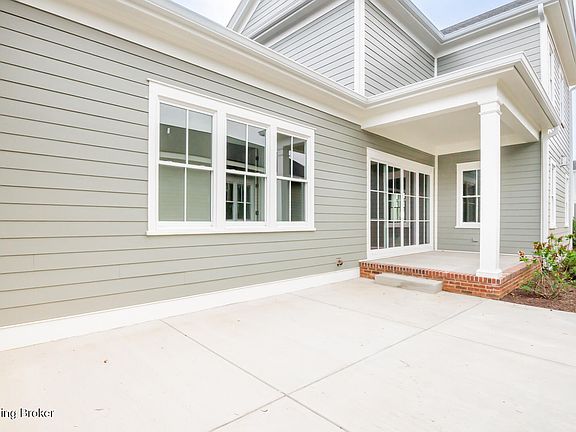 3rd image of 6421 Stonecrop Dr