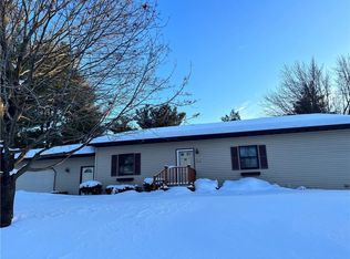 727 Farr Ct, Eau Claire, WI 54701