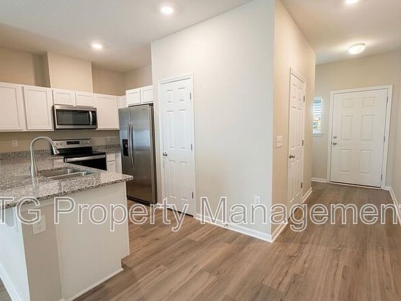 4th image of 11794 Beardgrass Way