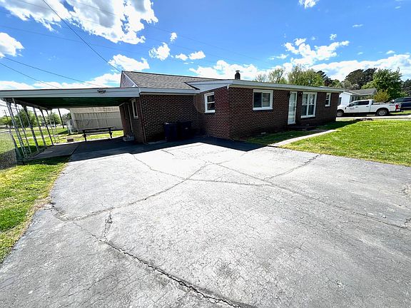 2nd image of 849 2nd St