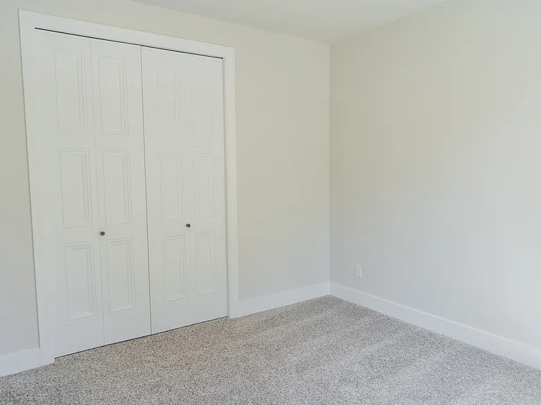 10420 NE 112th St — Photo 37