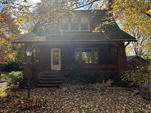 10 Washington St, Seville, OH 44273