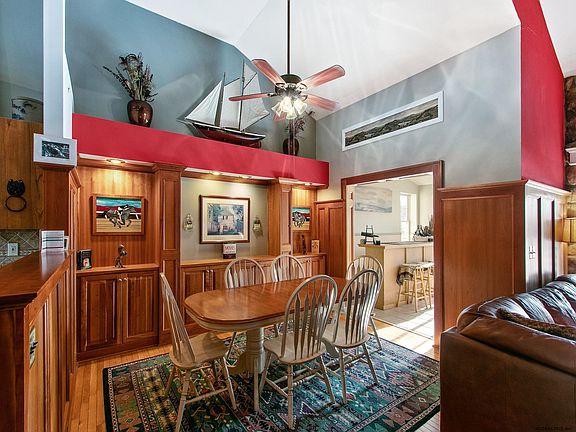 3rd image of 7 Kerry Ct