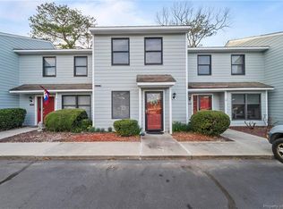 7877 Sunset Dr #3C, Hayes, VA 23072