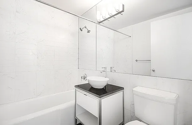 Rented by Mirador Real Estate | media 28