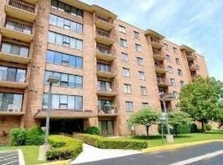 1425 N Wolf Rd, Berkeley, IL 60163