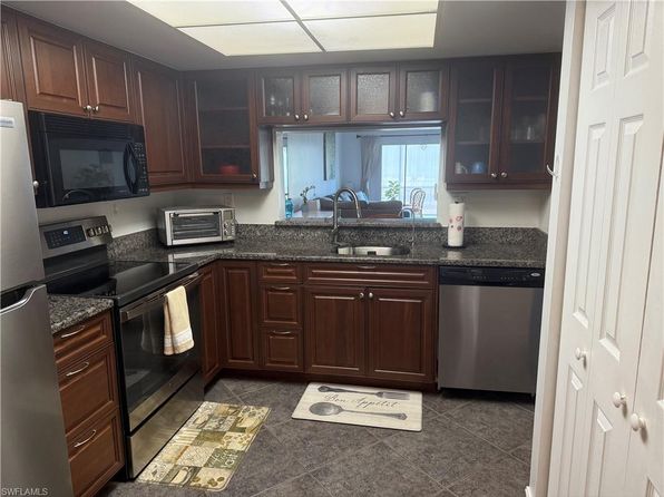 5535 Rattlesnake Hammock Rd