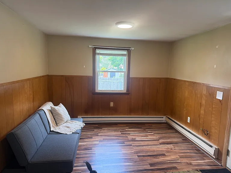 3 Jordan Rd #B — Photo 3