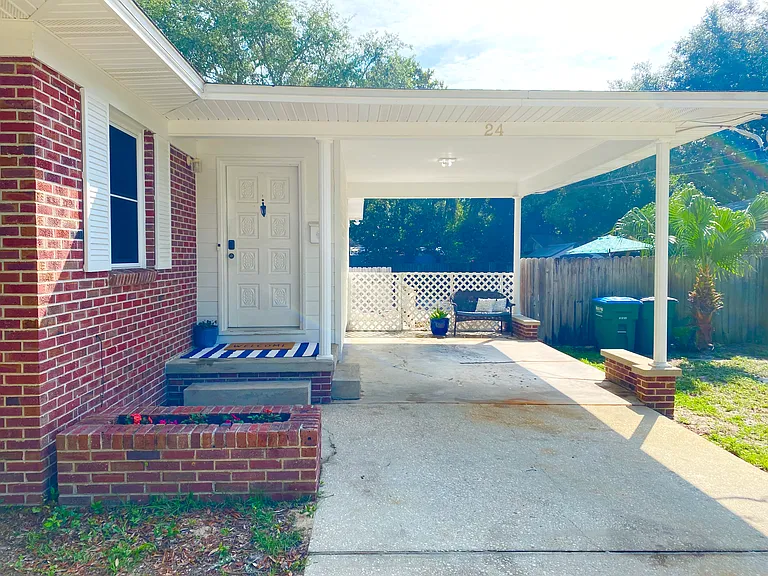 24 Gilmore Dr — Photo 2