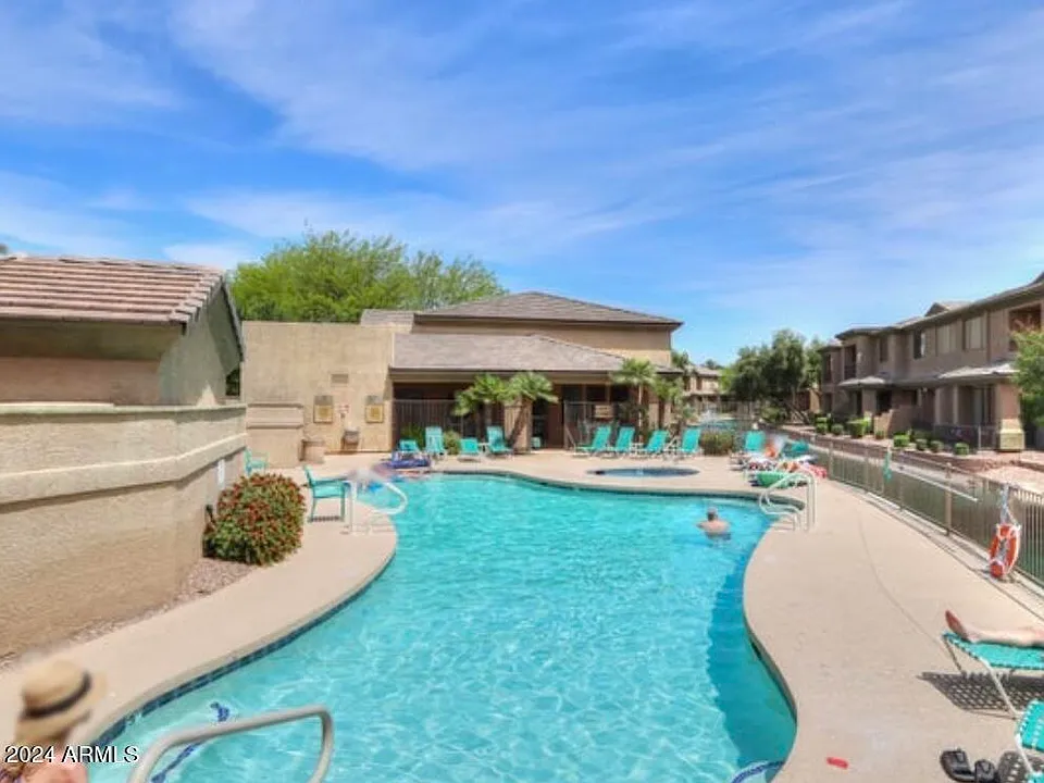 705 W Queen Creek Rd #1207