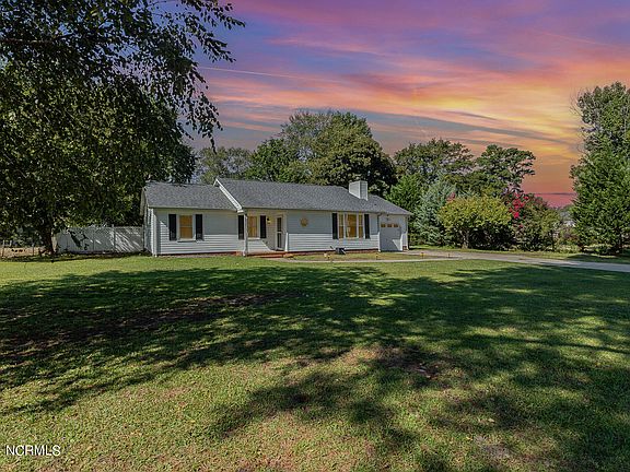 3rd image of 1454 Stoney Creek Church Road
