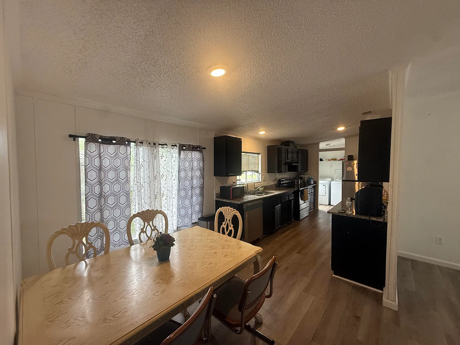 Studio, 1344 sqft, $3,000 — Photo 3