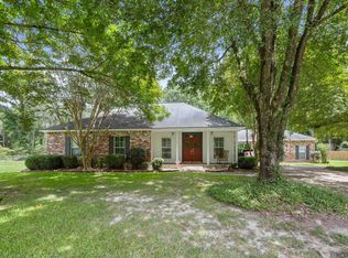 15154 White Oak Run Dr, Pride, LA 70770