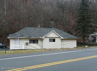 36 Fallbrook St, Carbondale, PA 18407