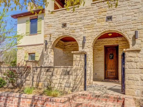 2128 9th St, Lubbock, TX 79401